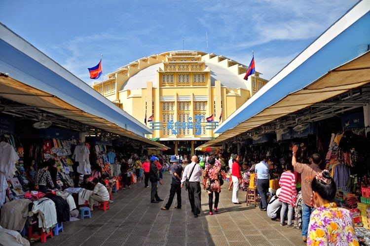 Outside View of the Central Market (photo from https://serviceone-kh.com)