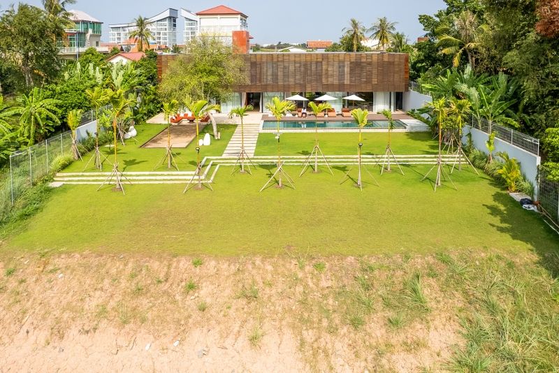 CONTEMPORARY-LUXURY-HOME-PHNOM-PENH-CAMBODIA