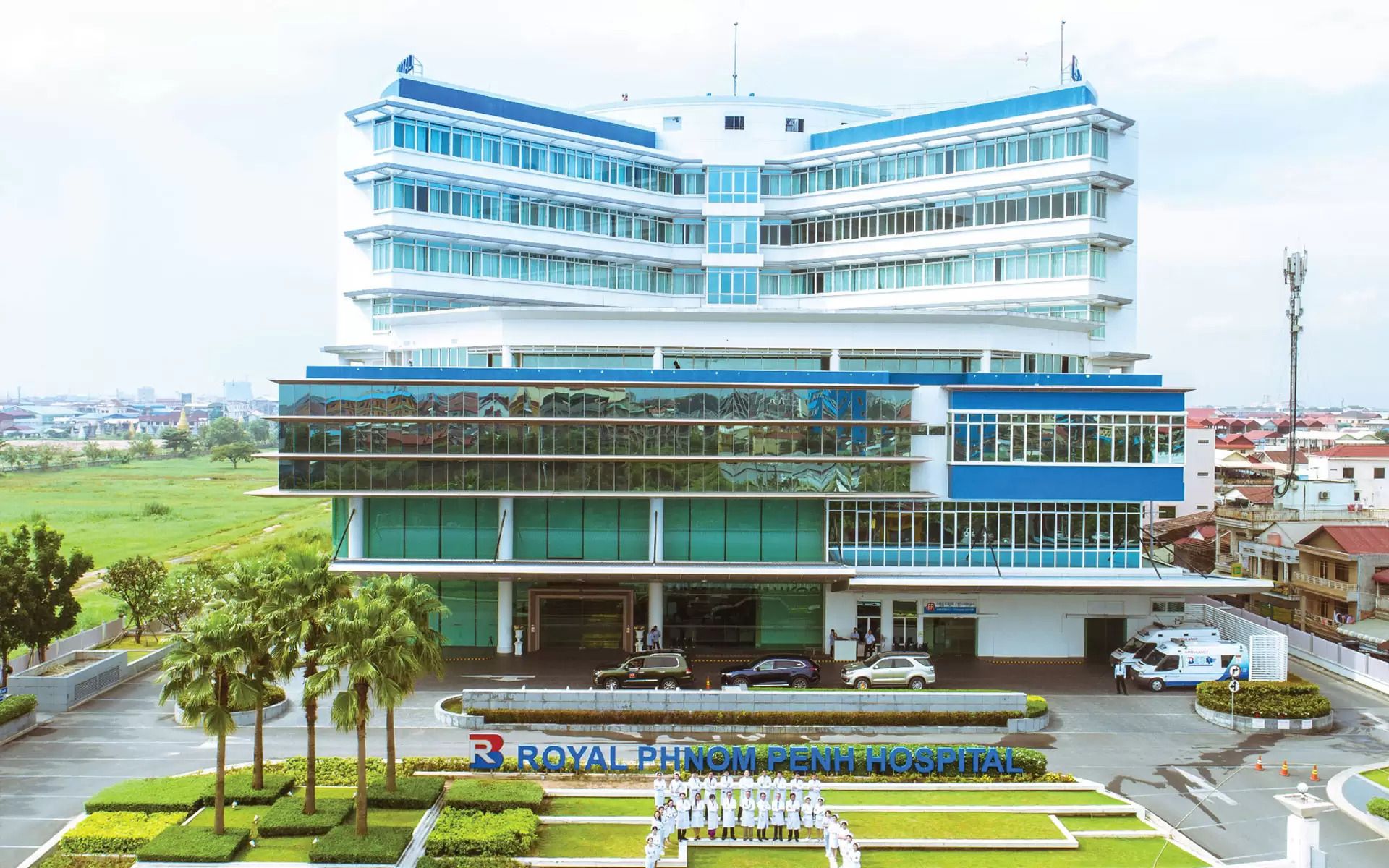 Royal-Phnom-Penh-Hospital-1-2