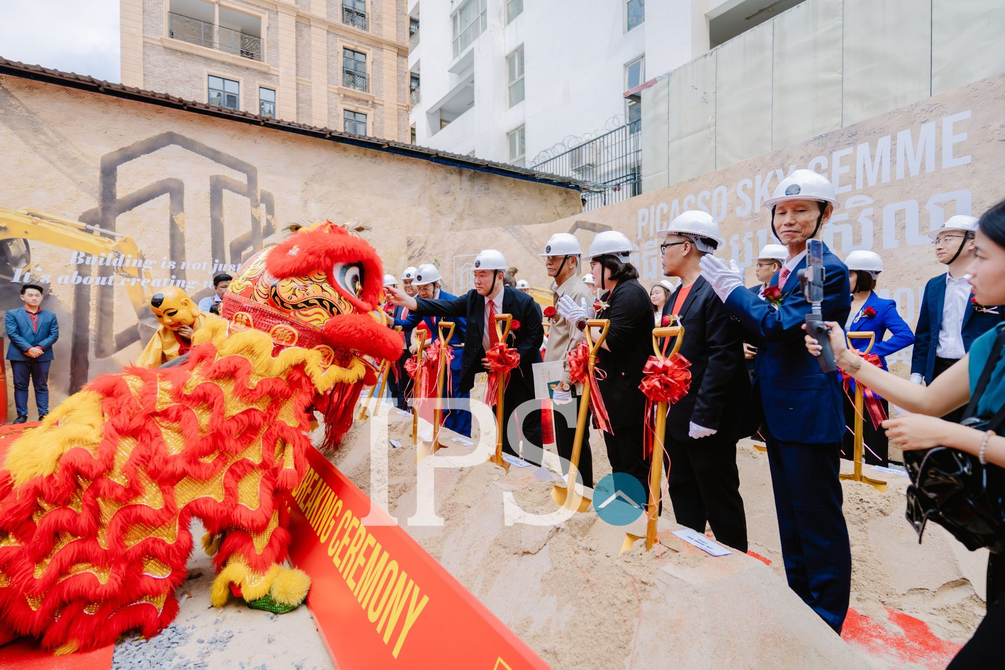 Picasso Sky Gemme Groundbreak