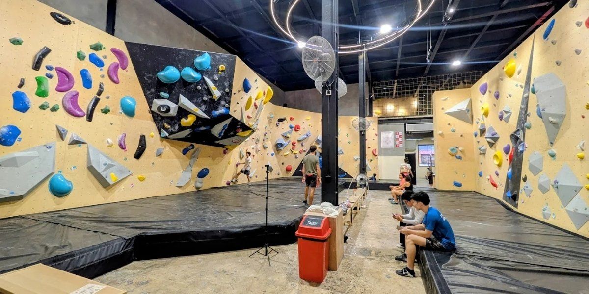 Le Club - Climbing gym & Café